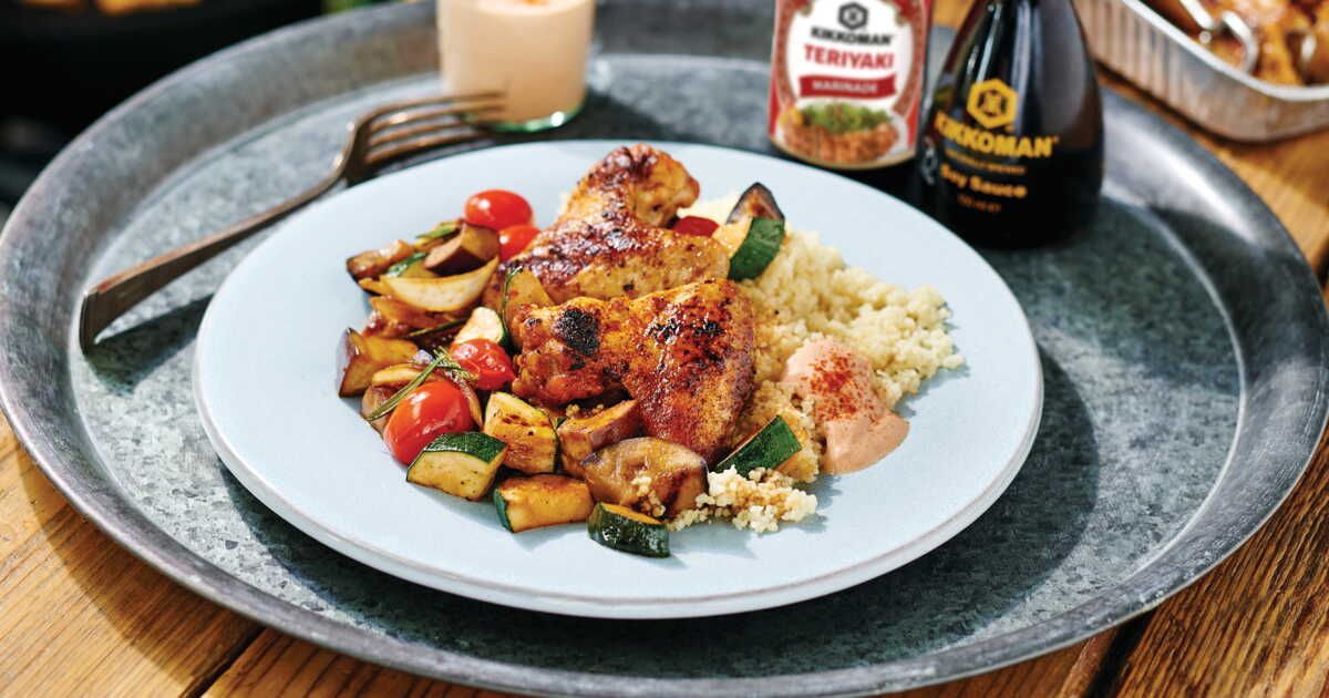 Un barbecue réussi : délicieuses ailes de poulet et couscous coloré pour toute la famille