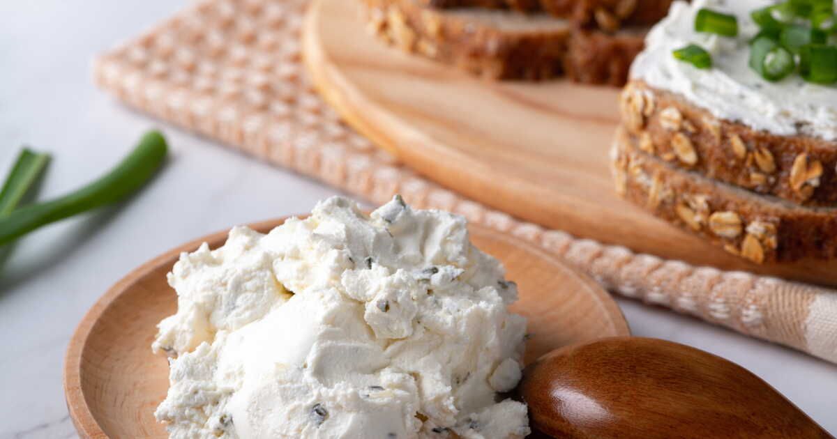 La recette simple et économique du fromage frais maison