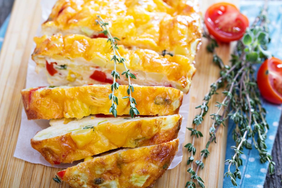 Un cake salé qui évoque les saveurs ensoleillées de Provence