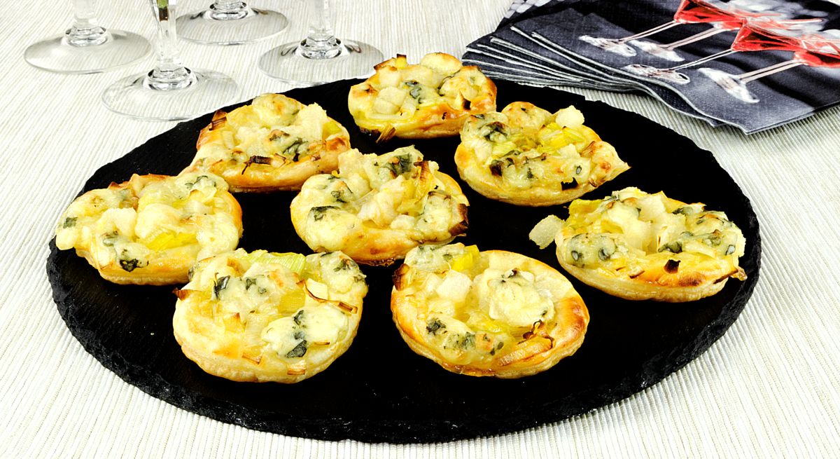 Bouchées feuilletées au poireau et poire à la fourme