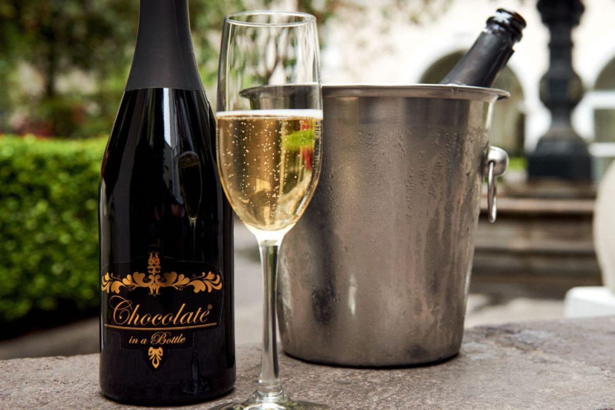 Découvrez le vin pétillant au chocolat, un délice pour vos fêtes