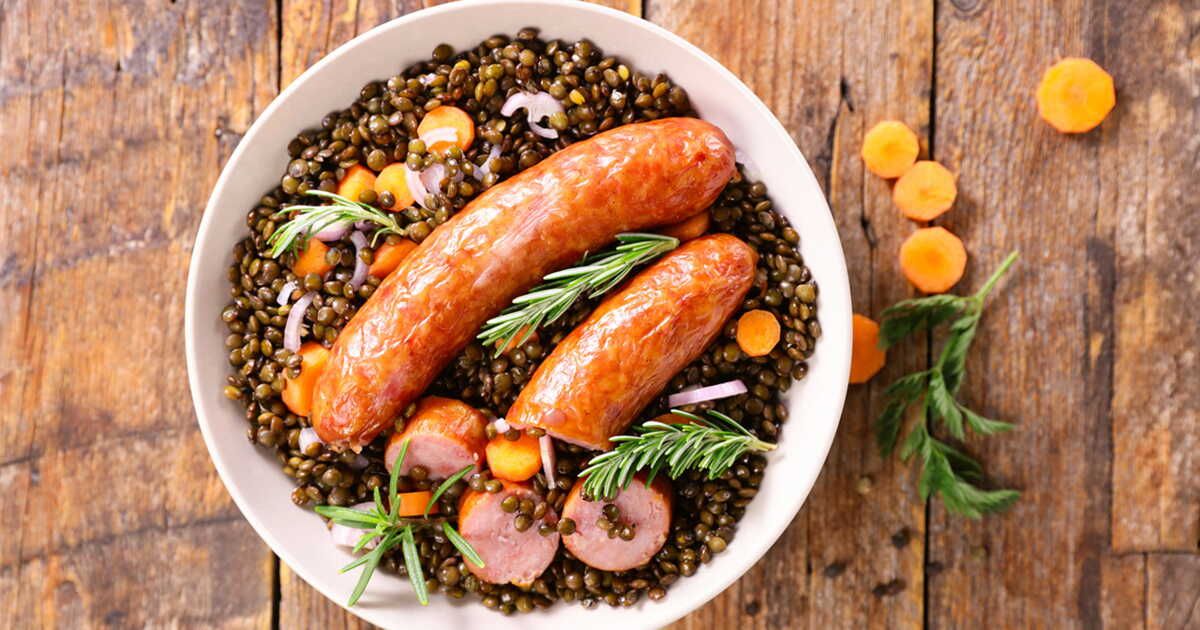 Transformez vos boîtes de conserve en un délice avec ce petit salé aux lentilles