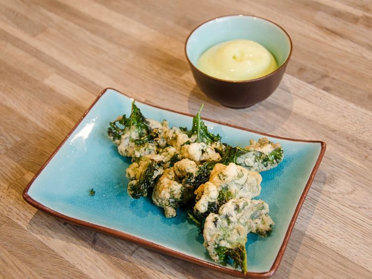 Savoureux beignets de chou kale pour un apéritif original