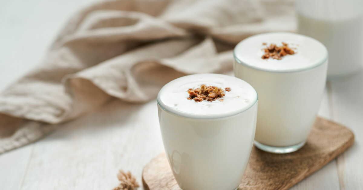 Digestion, défenses immunitaires, belle peau : les bienfaits du kéfir, cette boisson fermentée purifiante