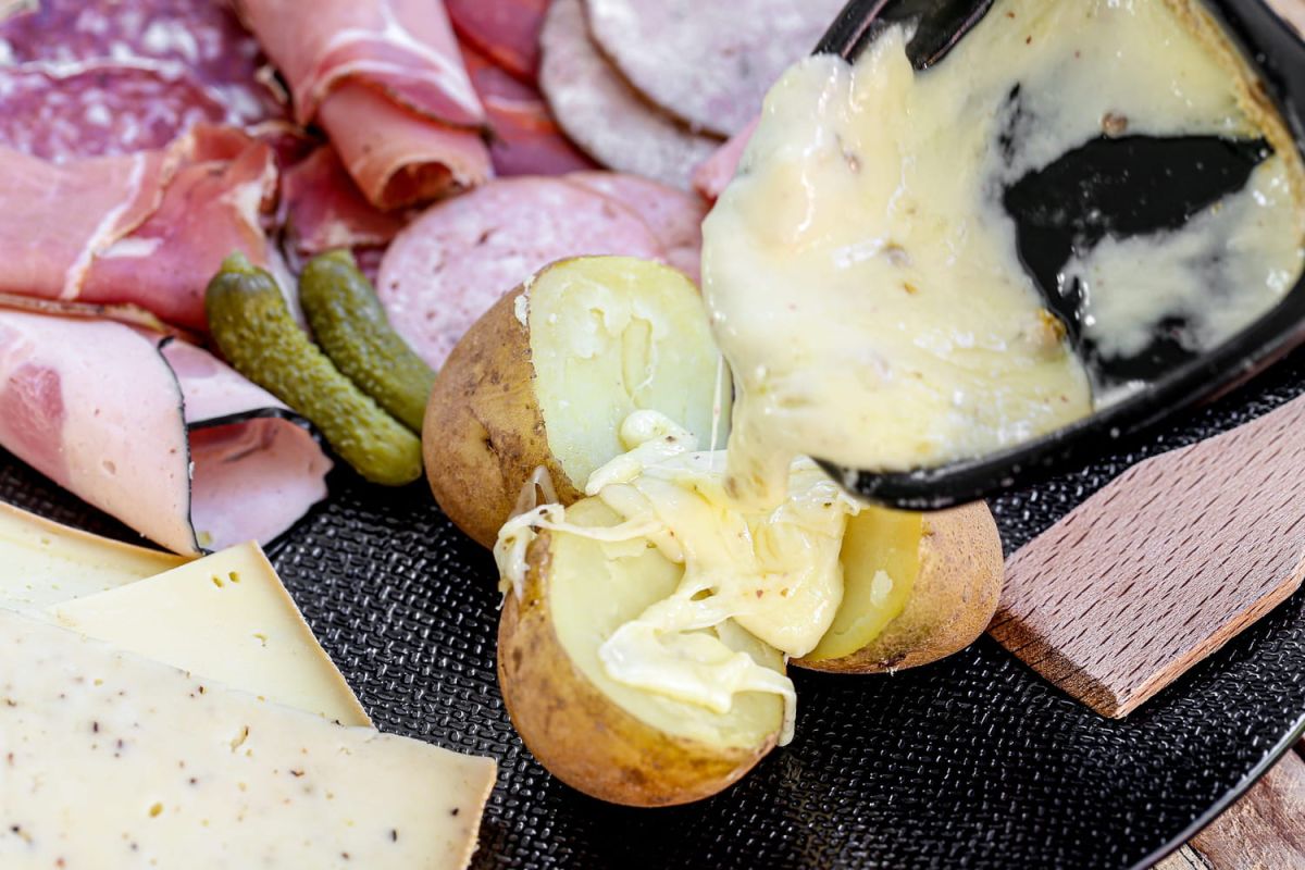 une surprise fromagère pour vos raclettes : découvrez le morbier