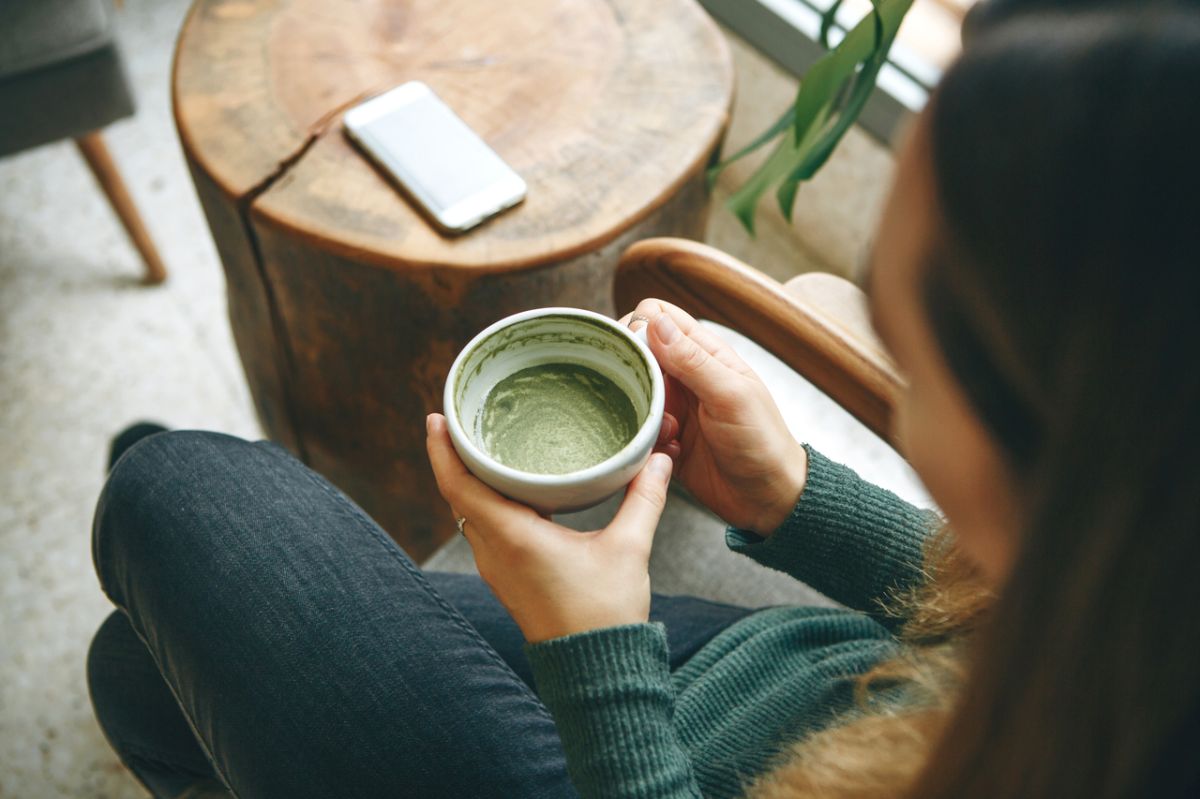 Matcha ou hochija : quel thé choisir pour vos besoins ?