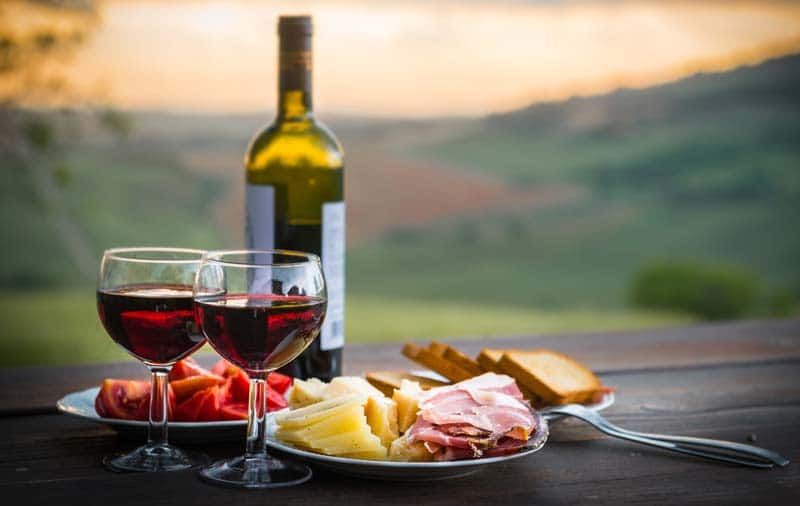 Réussir l'accord parfait entre mets et vins