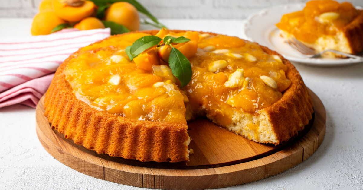 Succombez au délice du gâteau renversé aux abricots cet été