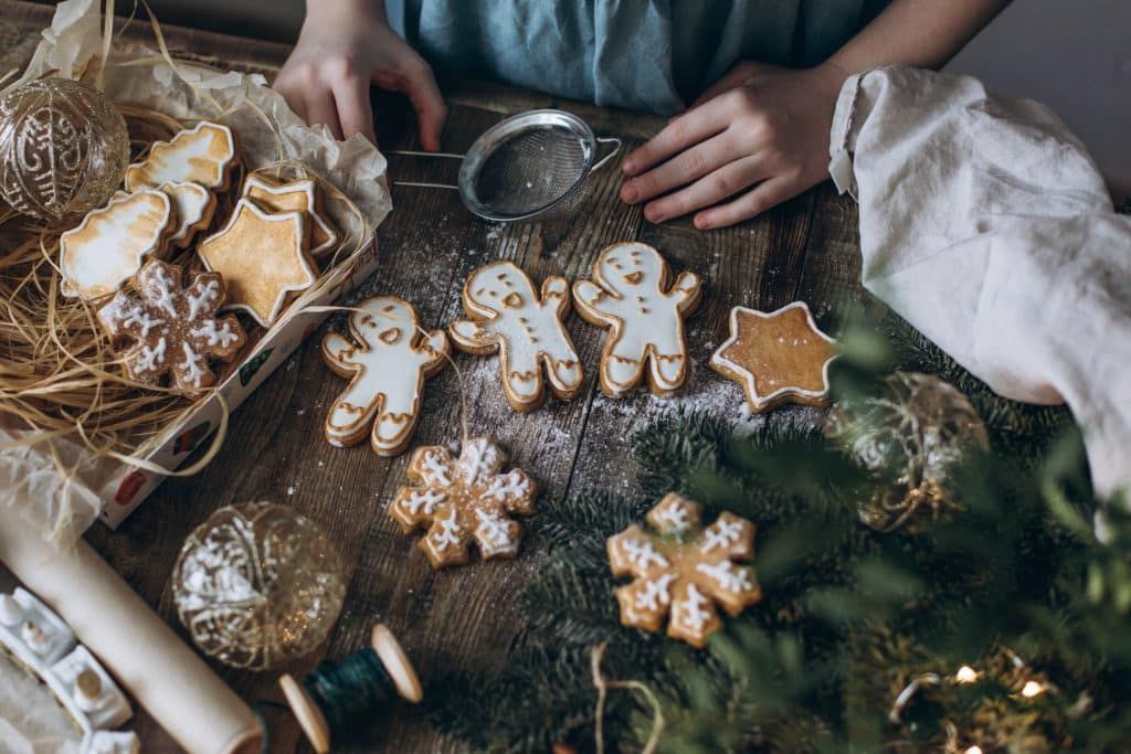 Sablés de Noël : les astuces infaillibles pour un glaçage parfait révélé par Nina Métayer