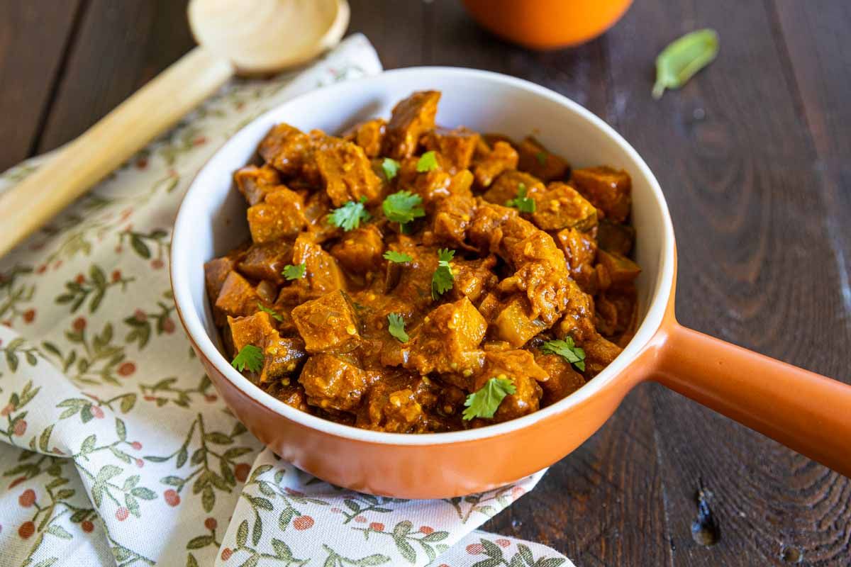 Délàvelant curry d'aubergines