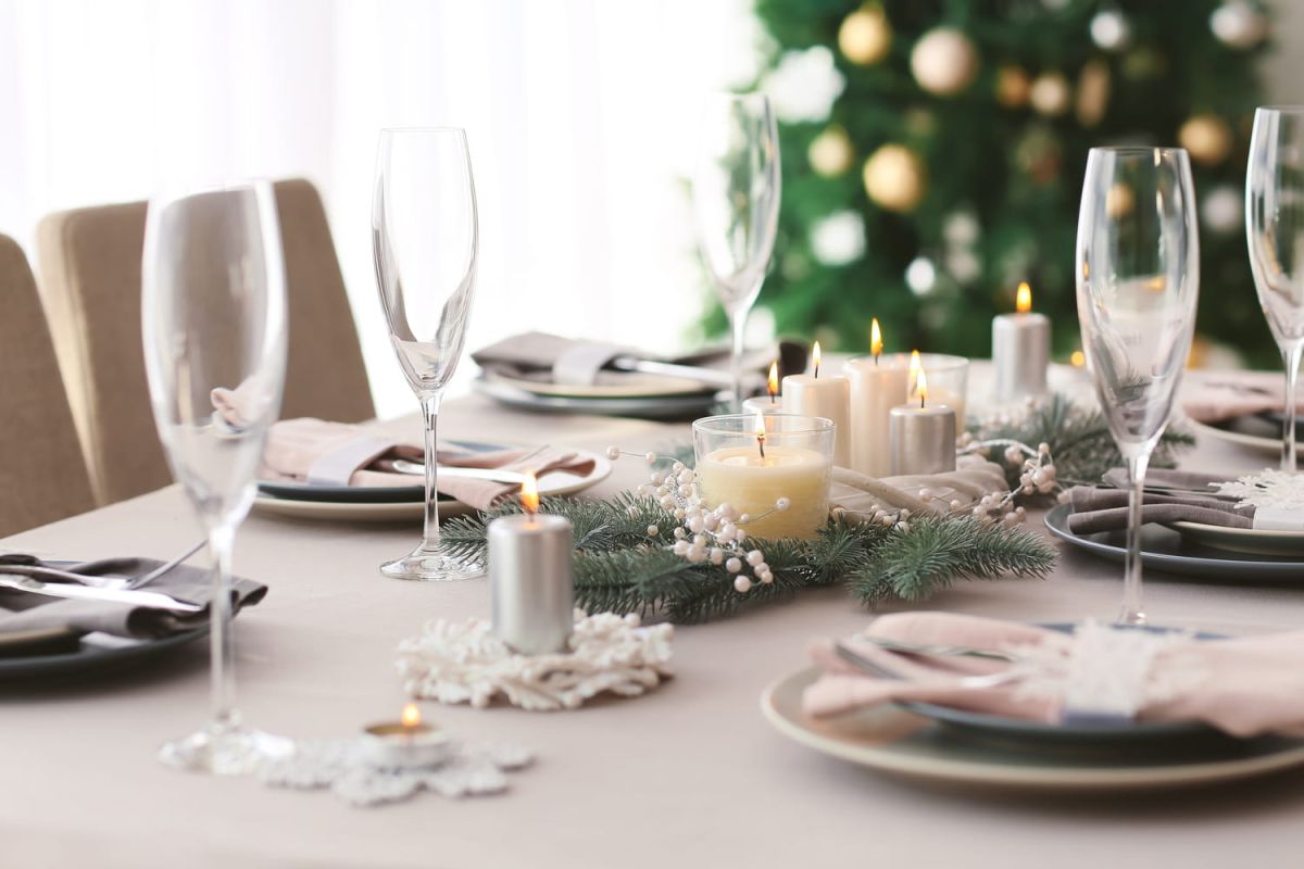 Les secrets d'un plan de table réussi : conseils d'une experte des bonnes manières