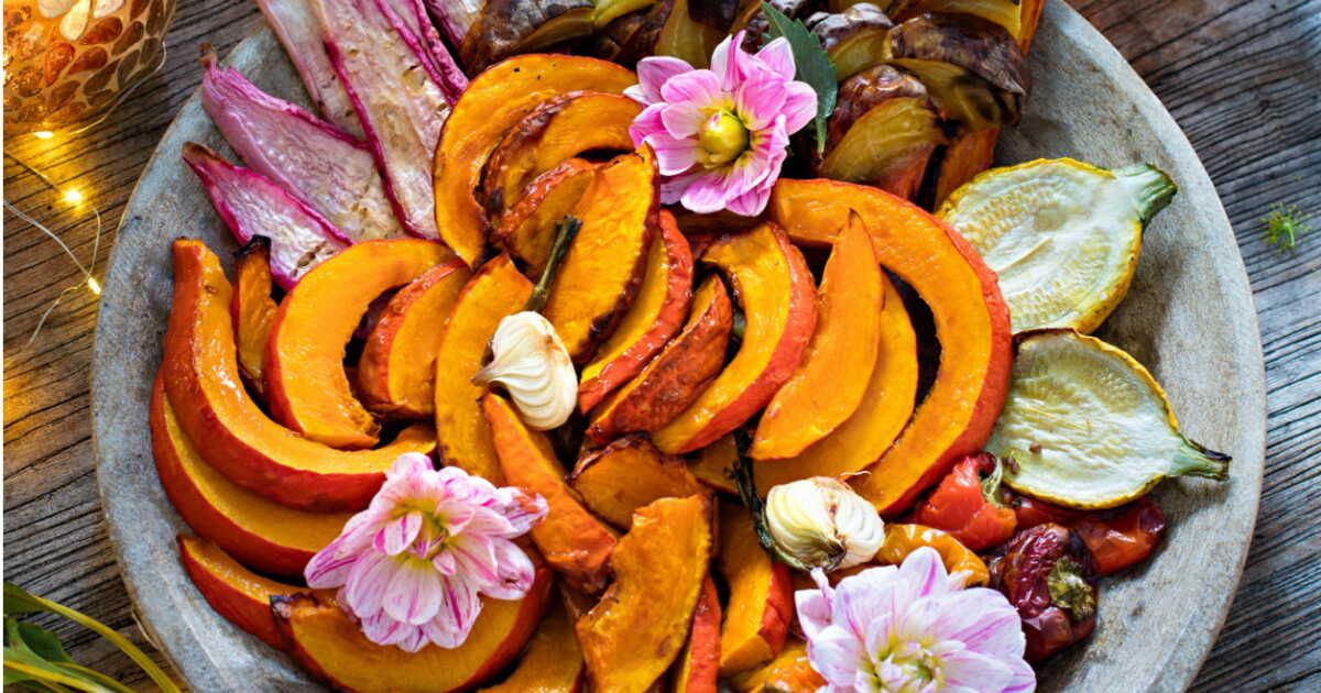 Une touche d'exotisme : légumes rôtis et quinoa au safran