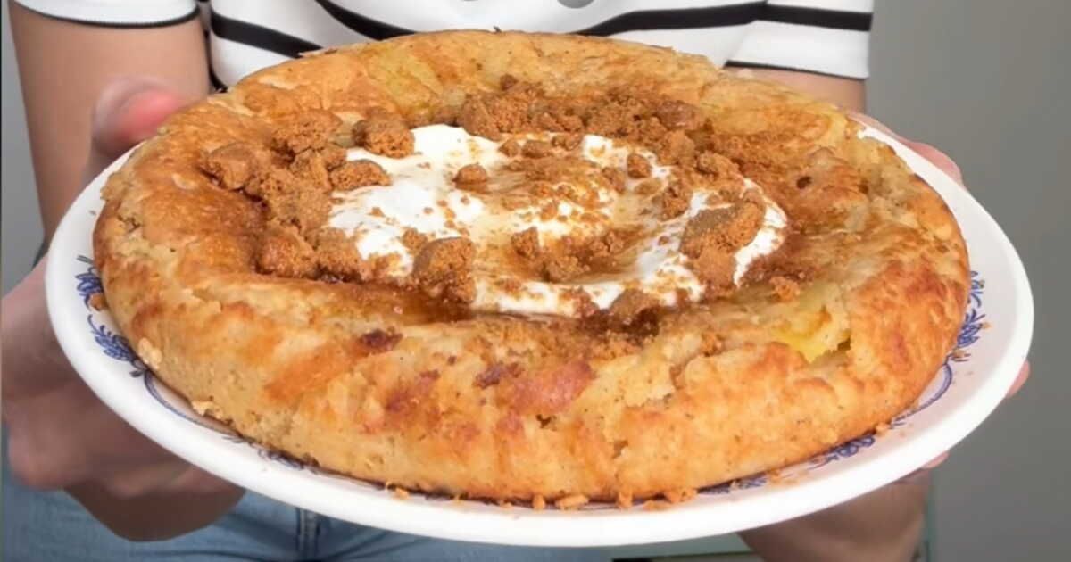 Une douceur matinale : découvrez le pancake géant aux pommes