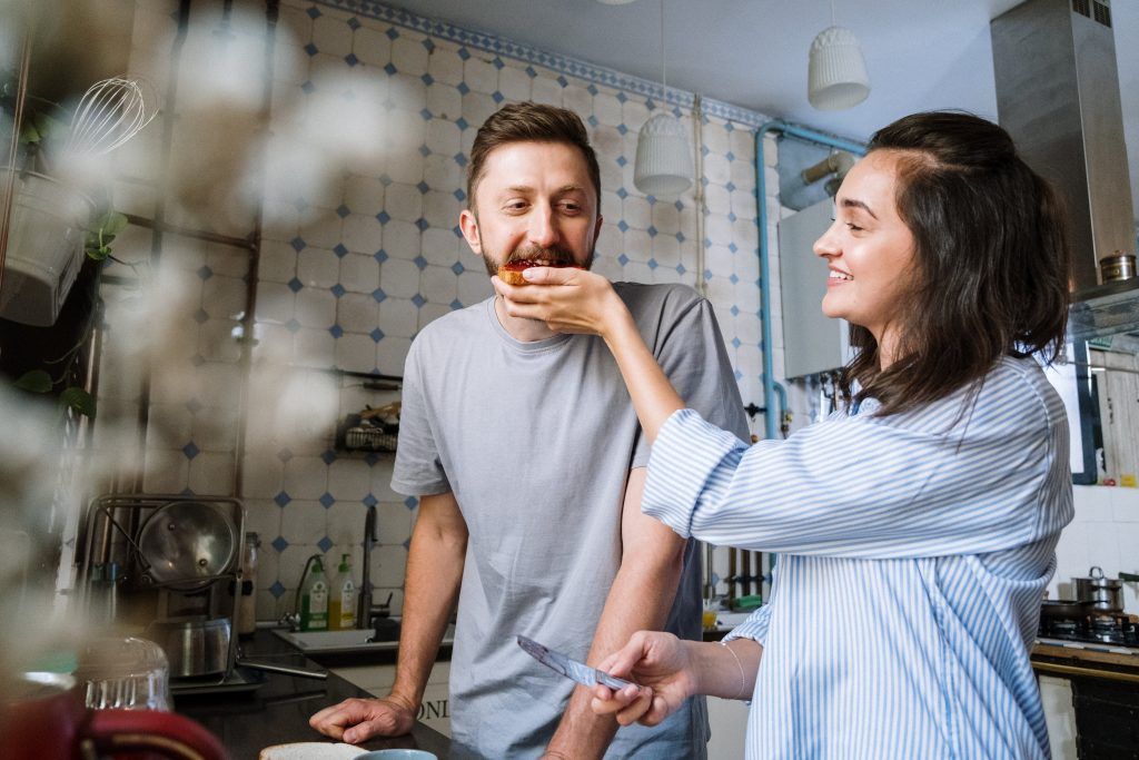 Célébrez la Saint-Valentin en cuisine : trois idées gourmandes et recettes romantiques