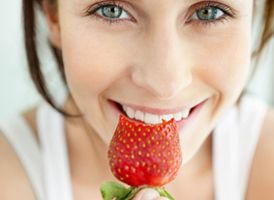 Les bienfaits insoupçonnés des fruits rouges pour un été énergique