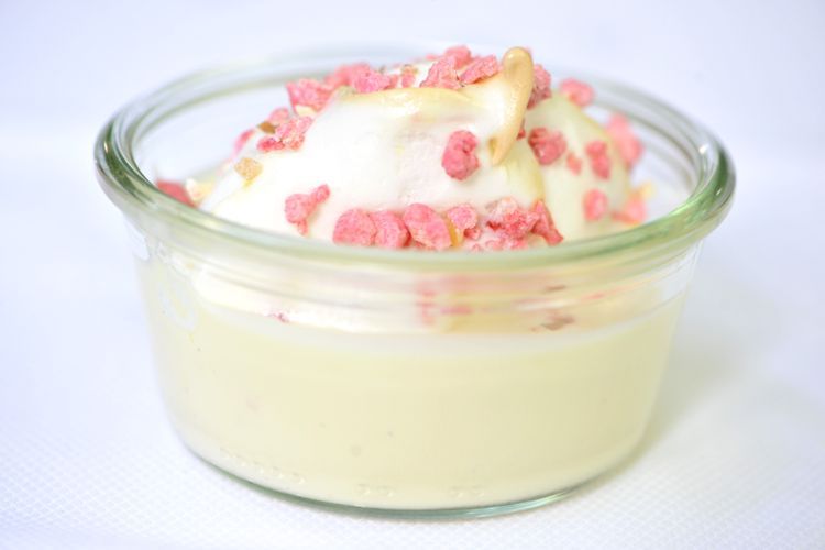 découverte gourmande : l'ile flottante aux pralines roses