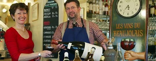Le beaujolais nouveau : une tradition festive qui prend de la couleur