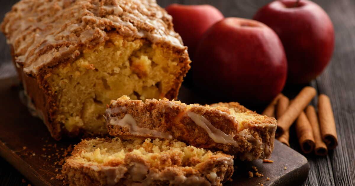 Le moelleux aux pommes revisité : entre douceur et caramel salé