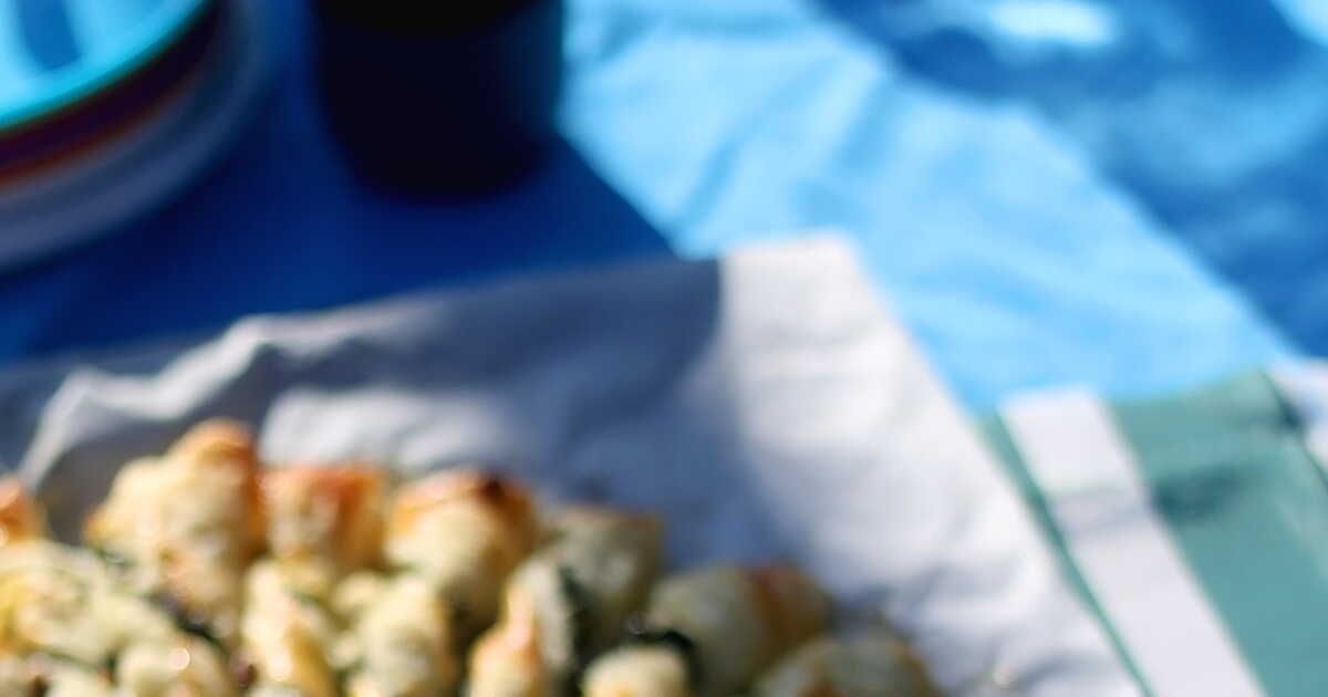 Savourer l'été avec une tarte soleil aux figues et fromage de chèvre