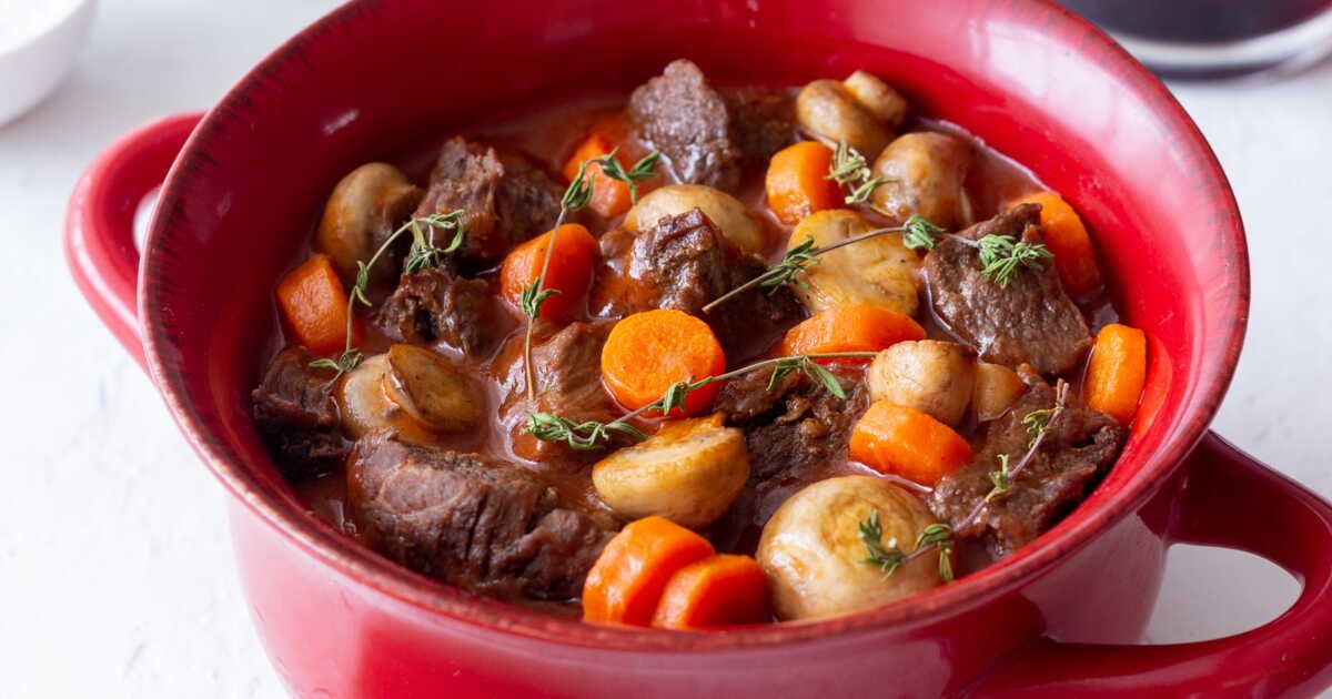Le secret du bœuf bourguignon fondant selon un chef renommé