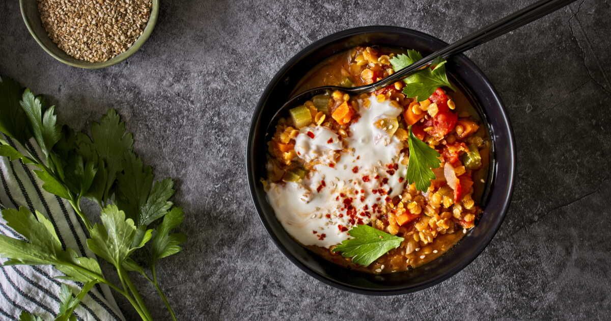 Dahl de lentilles corail et œufs : une recette réconfortante et savoureuse