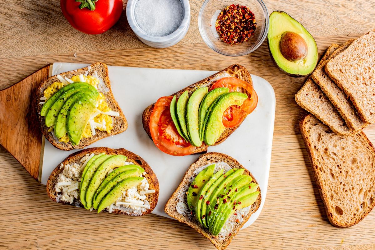Les bienfaits et risques de manger de l'avocat chaque jour