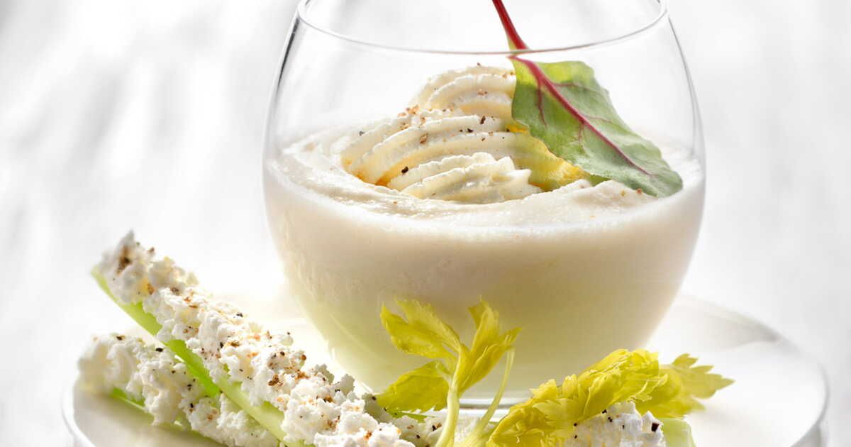 Un velouté cru de céleri rave à l’amande pour égayer vos pauses gourmandes
