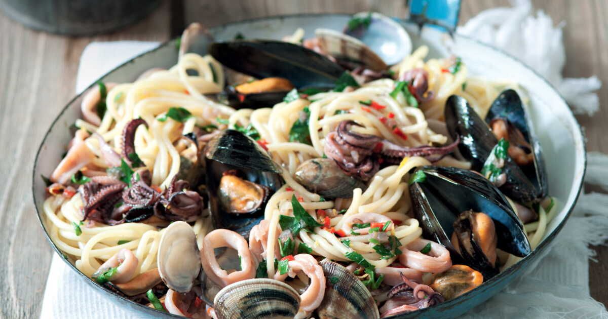 Les spaghetti aux fruits de mer : une ode à la mer dans votre assiette